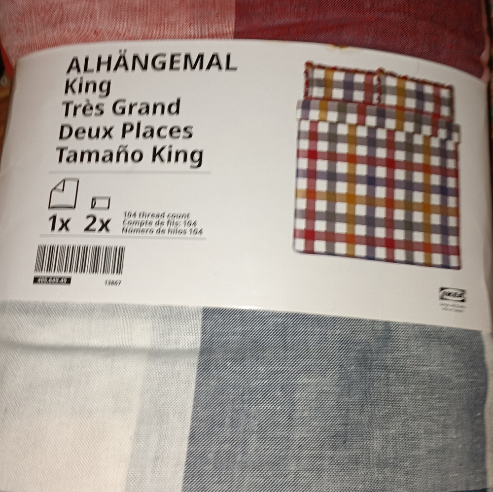 2 King size duvet covers with shams